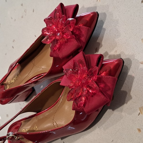 NWOT J. Renee Faaye heels - Picture 2 of 13